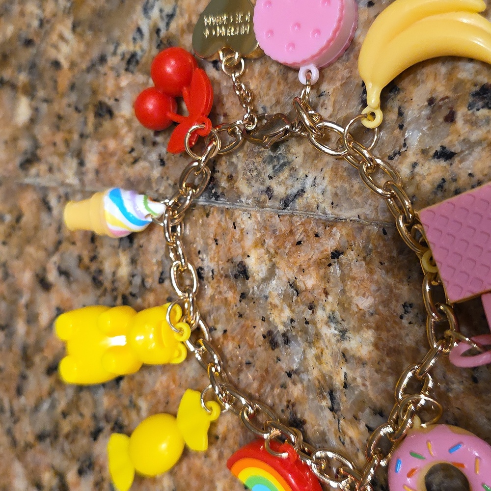 Museum Of Ice Cream X Sephora Collection Charm Bracelet - Picture 3 of 6
